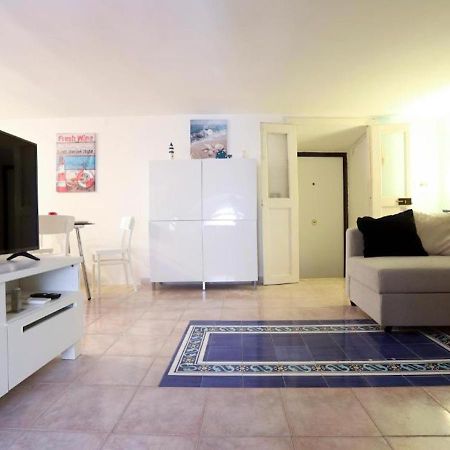 La Tata Home Salernes Extérieur photo