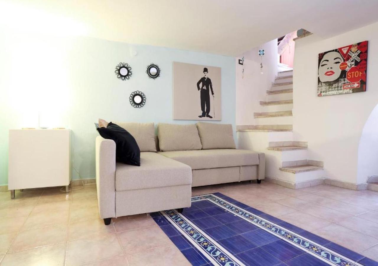 La Tata Home Salernes Extérieur photo